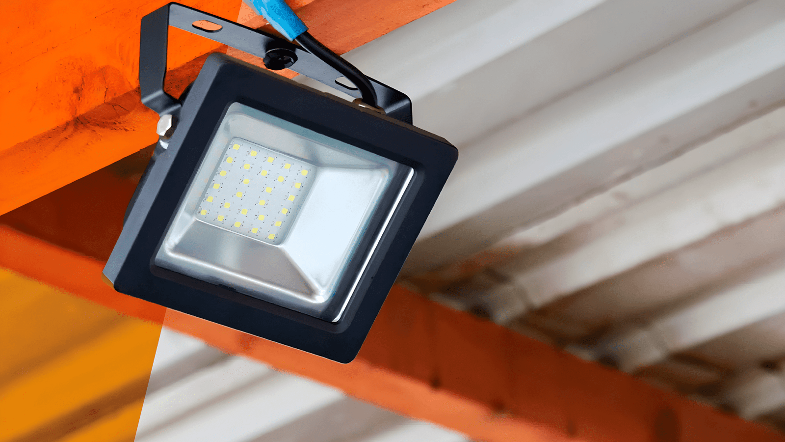refletor-de-led-com-placa-solar-vale-a-pena